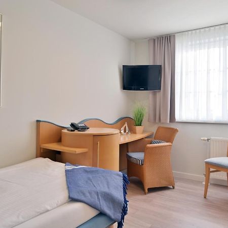 Hotel- & Ferienanlage Kapitaens-Haeuser Breege Kültér fotó