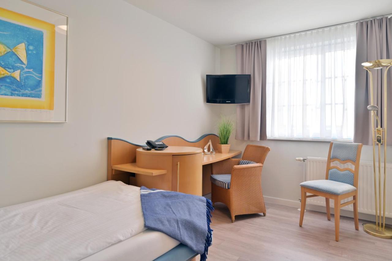 Hotel- & Ferienanlage Kapitaens-Haeuser Breege Kültér fotó