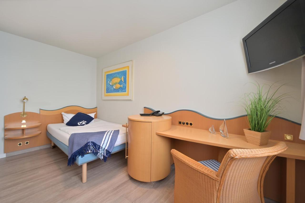 Hotel- & Ferienanlage Kapitaens-Haeuser Breege Kültér fotó