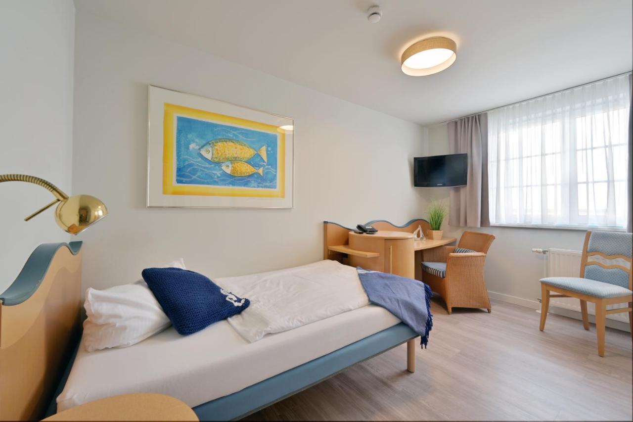 Hotel- & Ferienanlage Kapitaens-Haeuser Breege Kültér fotó